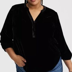 NWOT Torrid Black Velevet Harper 3/4 Sleeve Blouse